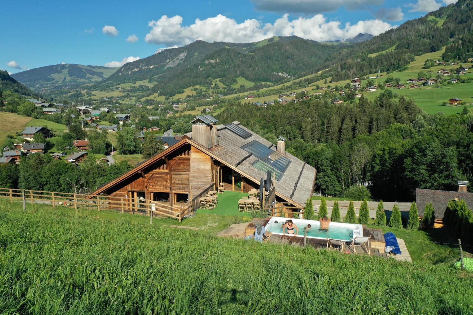 Le Toi Du Monde Bed and Breakfast Flumet Eksteriør billede